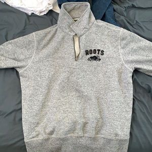 Roots turtleneck